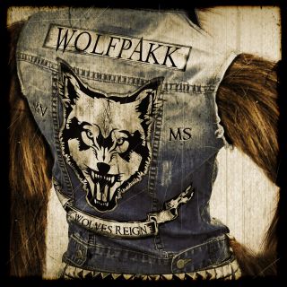 WOLVES REIGN CD